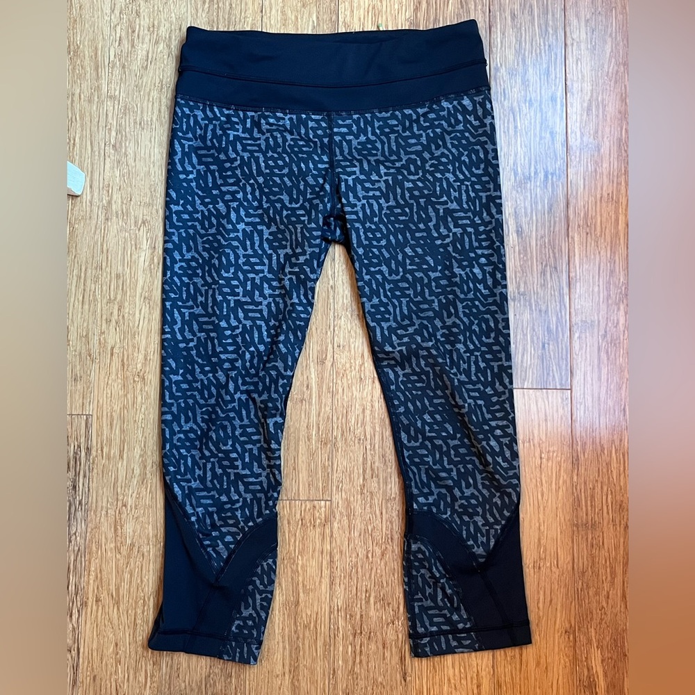 Lululemon Athletic Capri Leggings. Women's size 8 Black